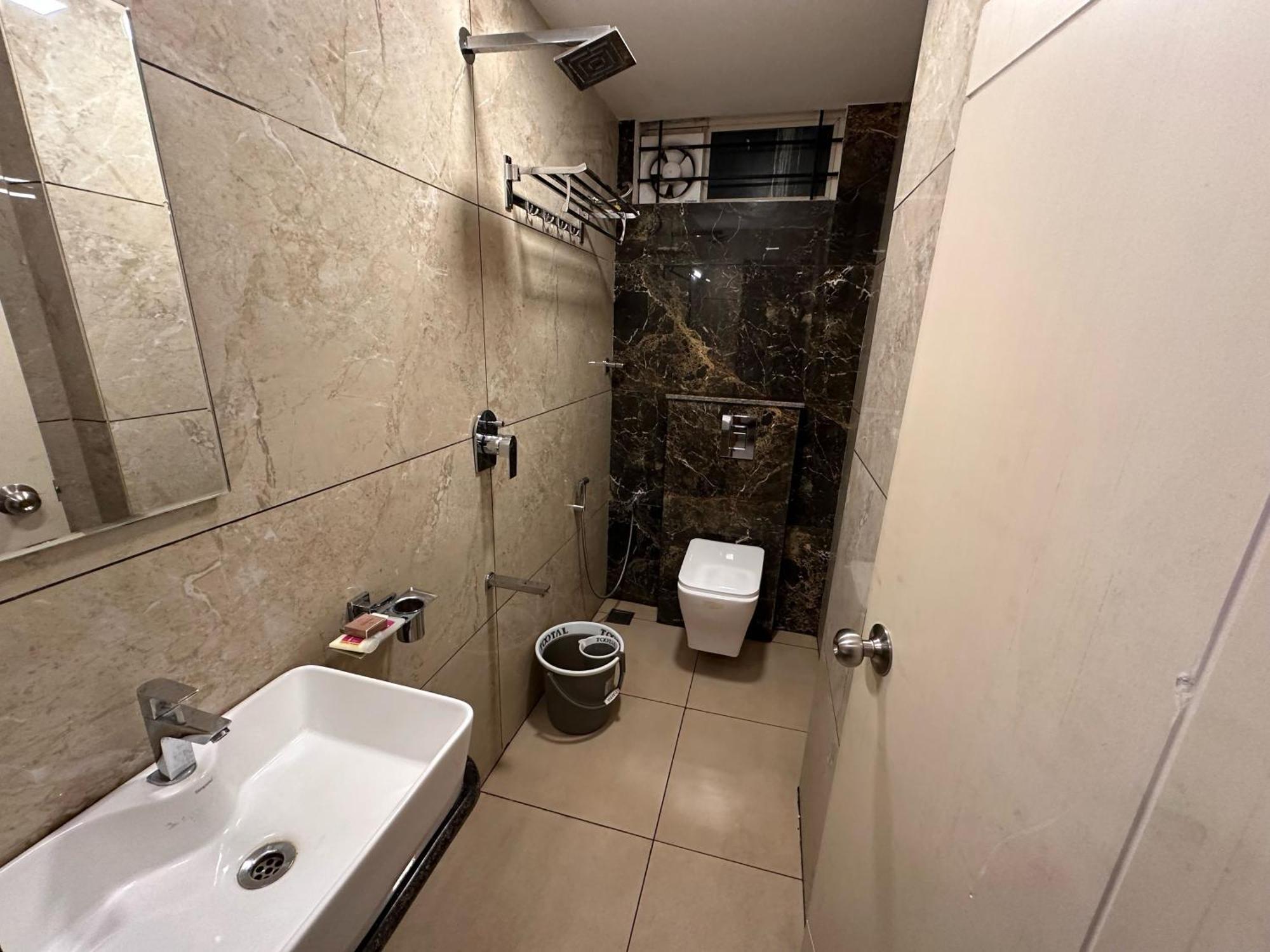 Hotel Collection O Local Square | Whitefield Bengaluru Zewnętrze zdjęcie